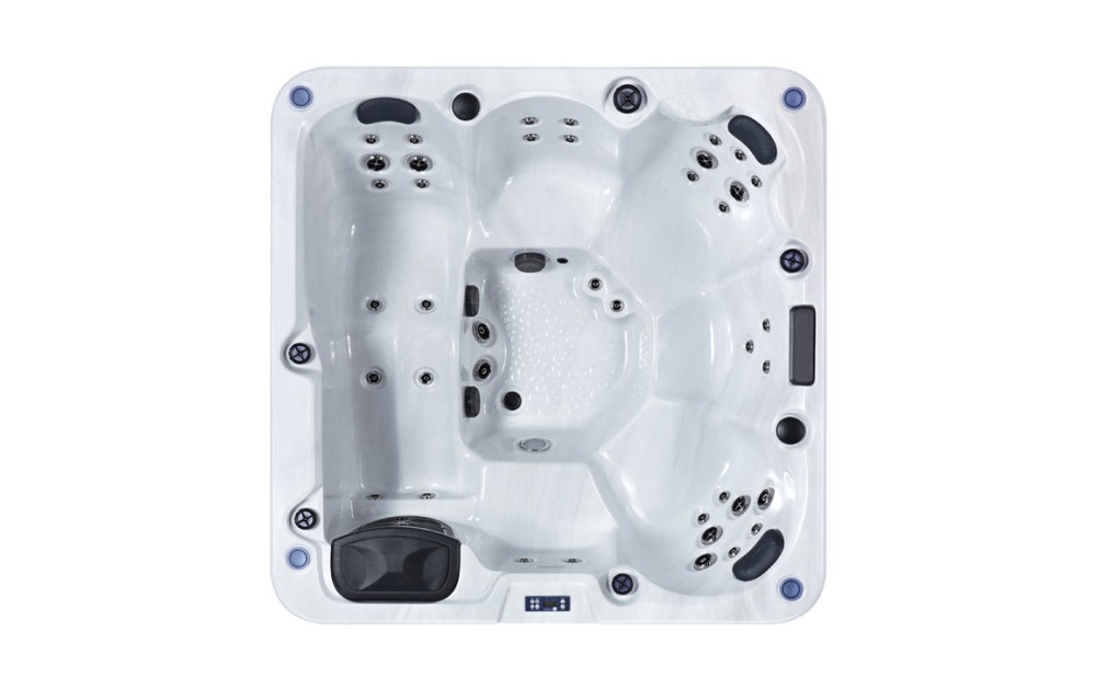 Georgian LTE - 4-Person Hot Tub