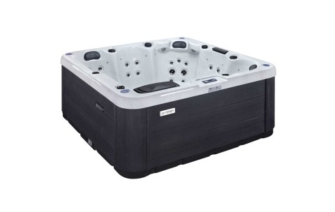 Georgian - 4-Person Hot Tub