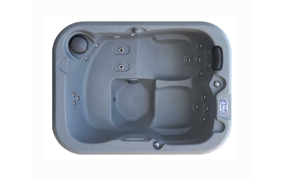Kootenay - 3-Person Plug & Play Hot Tub